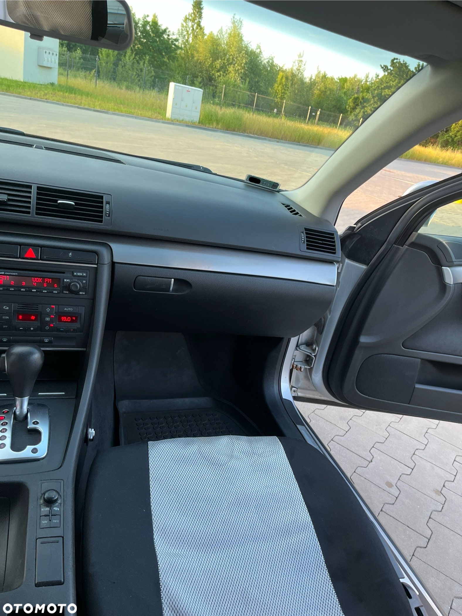 Audi A4 Avant 2.0 TDI Multitronic - 27