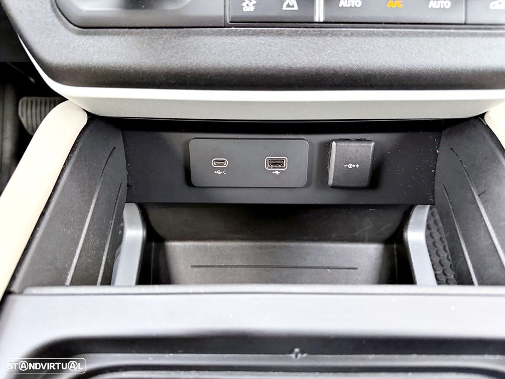 Land Rover Defender 2.0 P400e 110 AWD X-Dynamic SE - 19