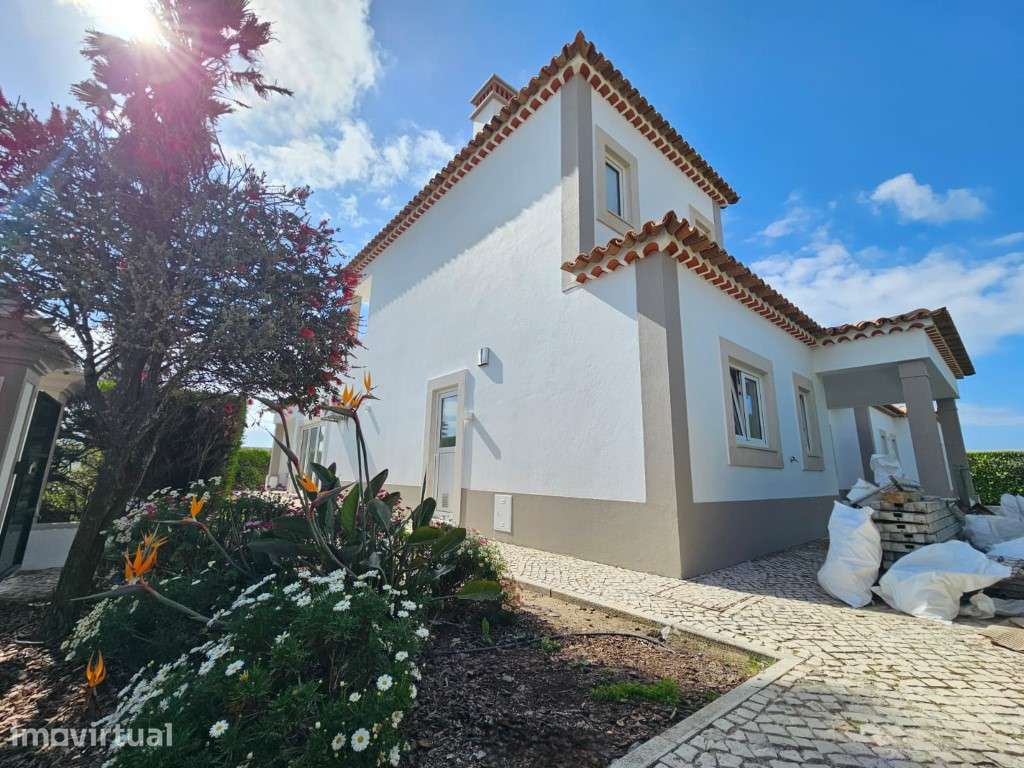 Moradia a 300m da praia com 4 quartos en-suite e vistas sobre o cam... - Grande imagem: 2/39