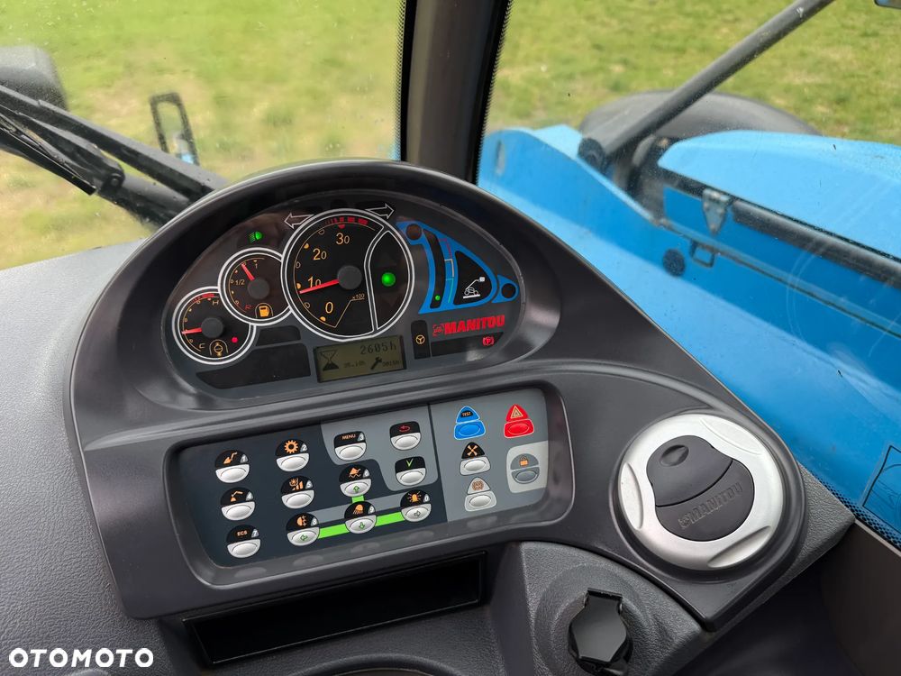 Manitou MT1840. Ładowarka Teleskopowa 18 metrów wysuw! UDŹWIG 4 TONY! Przebieg 2600 mtg. jak Nowa z SALONU. 2016 rok. z Norwegii z Gospodarstwa rolnego! Silnik PERKINS Turbo 110 km. Aktualne Serwisy w Dekra. Nowy Model sterowane wszystko z 1 dżojstika. Ani deka luzów czy wycieku. OKAZJA! Jazda REWERS + 4 biegi. Skręt 3 tryby. Wyjście Hydrauliczne pod przyczepę i oświetlenie, Poziomowanie ośi stabilizatory! Wyjścia Hydrauliczne na maszt! Okazja - 14