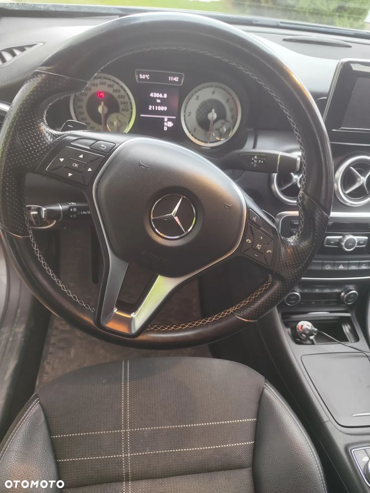 Mercedes-Benz Klasa A 200 CDI 7G-DCT AMG Line - 30