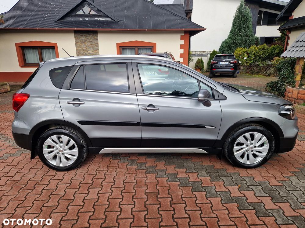 Suzuki SX4 S-Cross 1.4 T Premium 4WD - 38