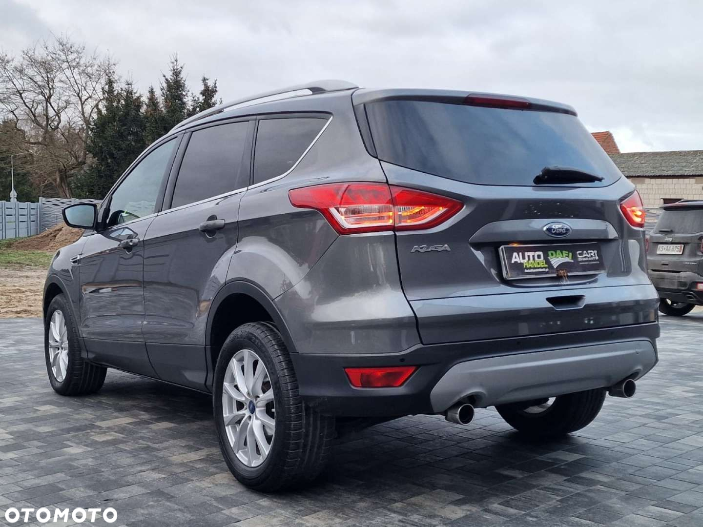 Ford Kuga - 36
