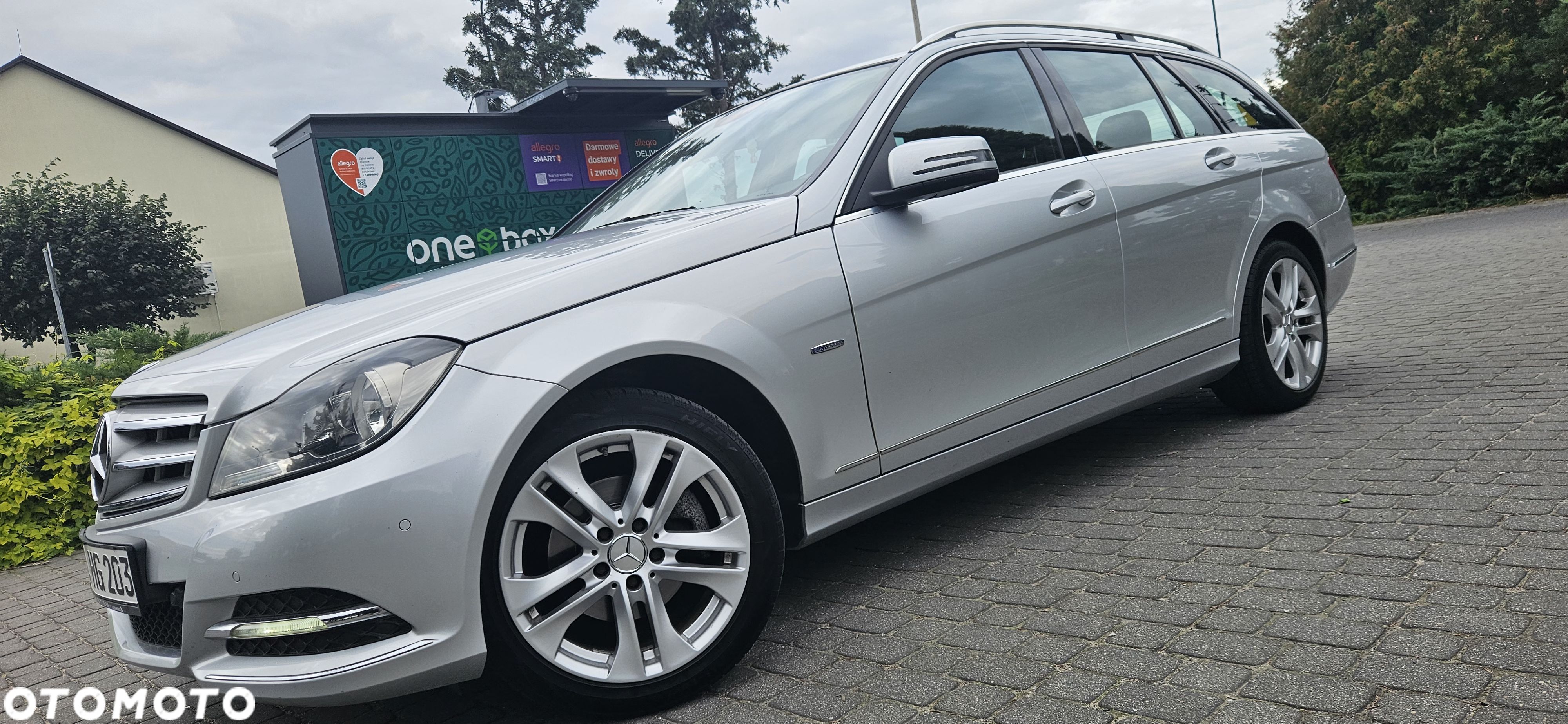 Mercedes-Benz Klasa C 180 T CGI Automatik BlueEFFICIENCY Avantgarde - 1