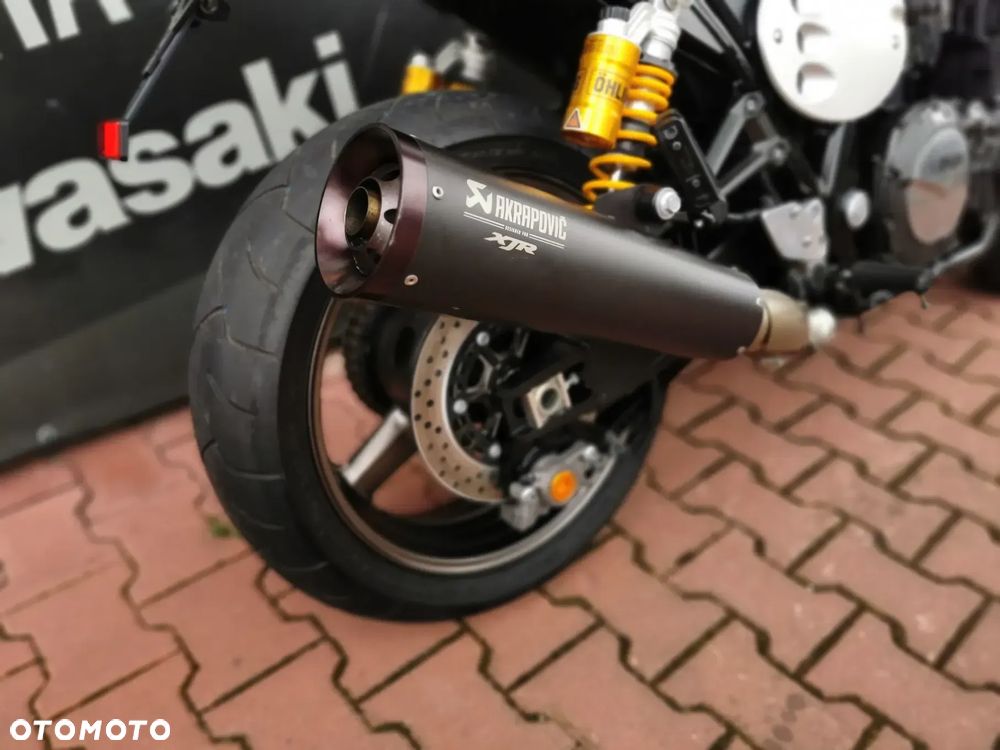 Yamaha XJR - 11