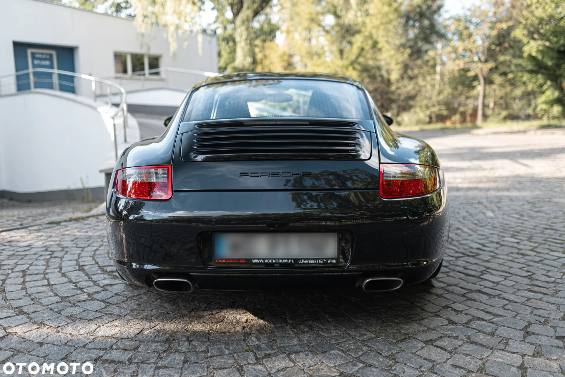 Porsche 911 Carrera 4 - 7