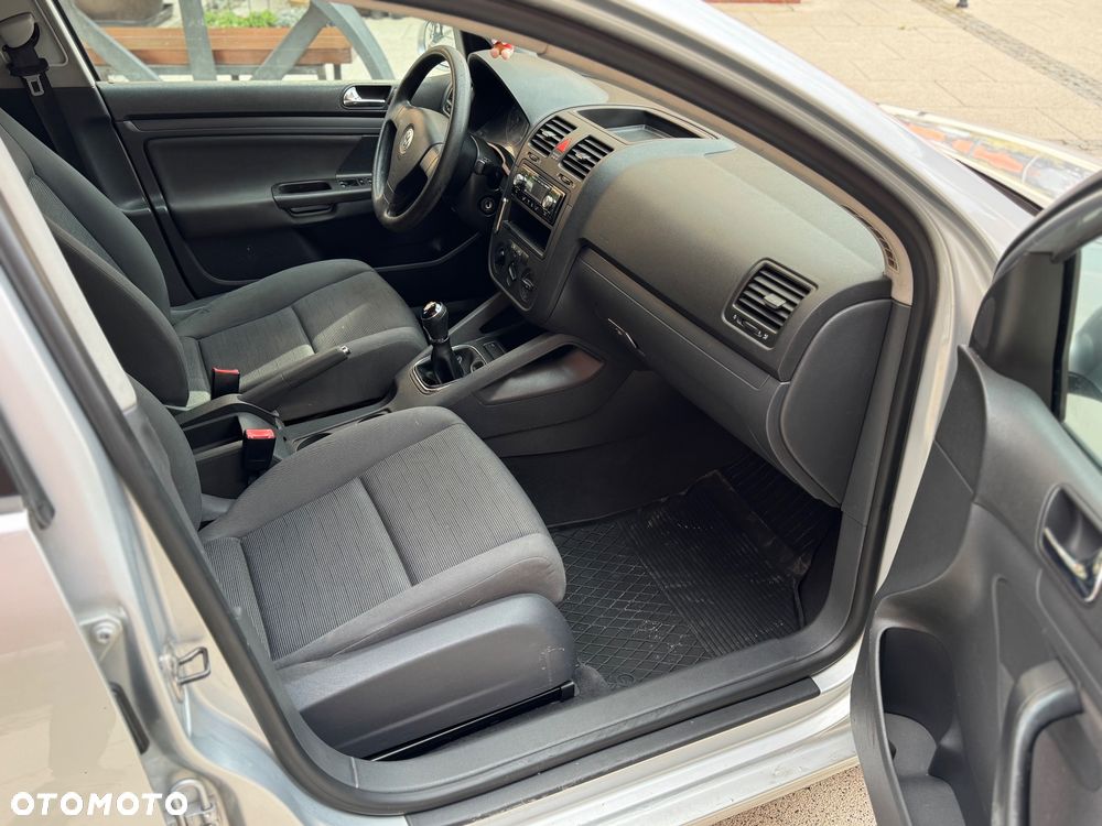 Volkswagen Golf 1.6 Comfortline - 12