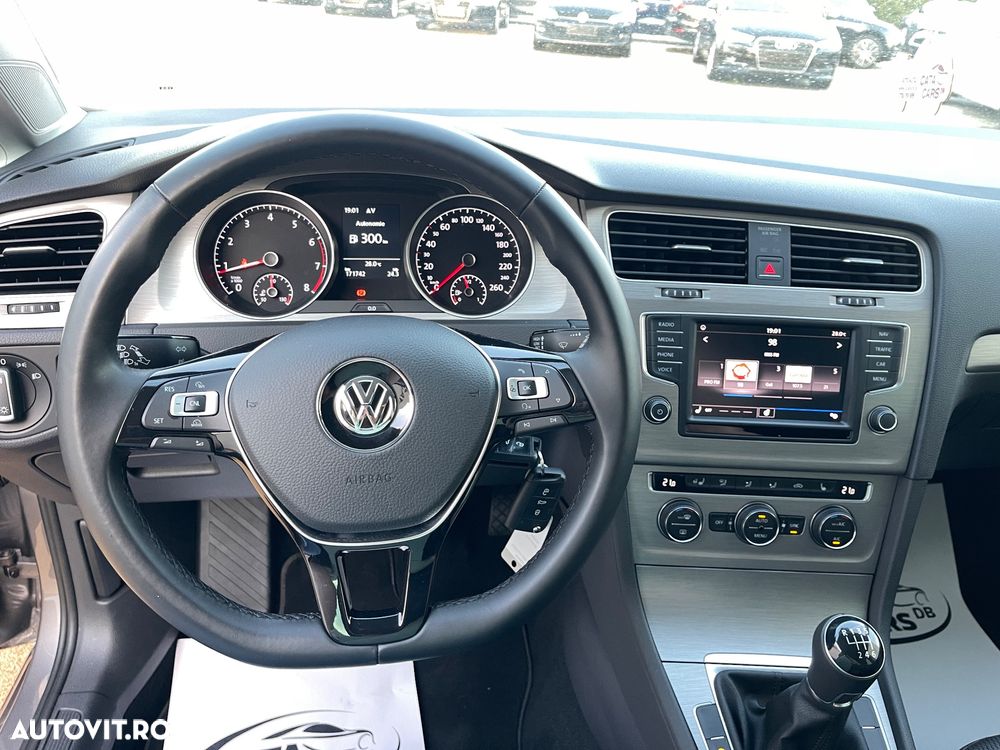 Volkswagen Golf 1.4 TSI BlueMotion Technology Comfortline - 37