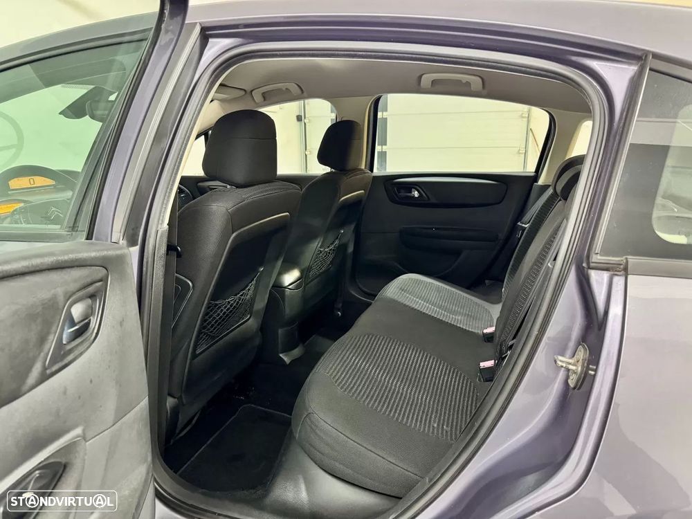 Citroën C4 1.6 HDi Exclusive - 32