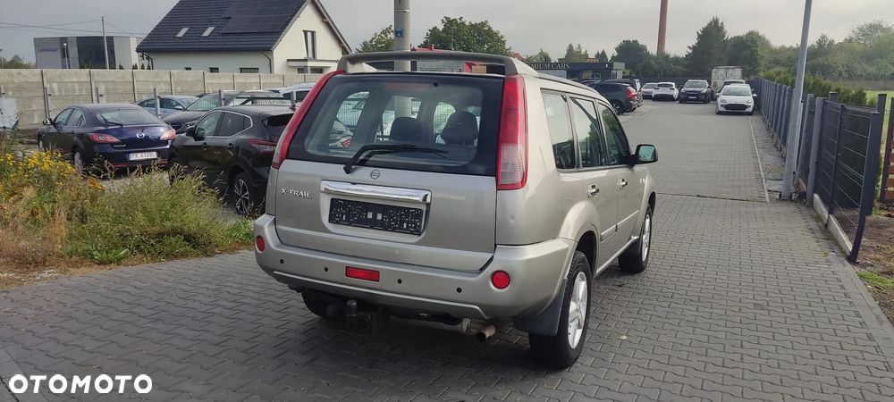 Nissan X-Trail 2.0 4x4 Comfort - 5