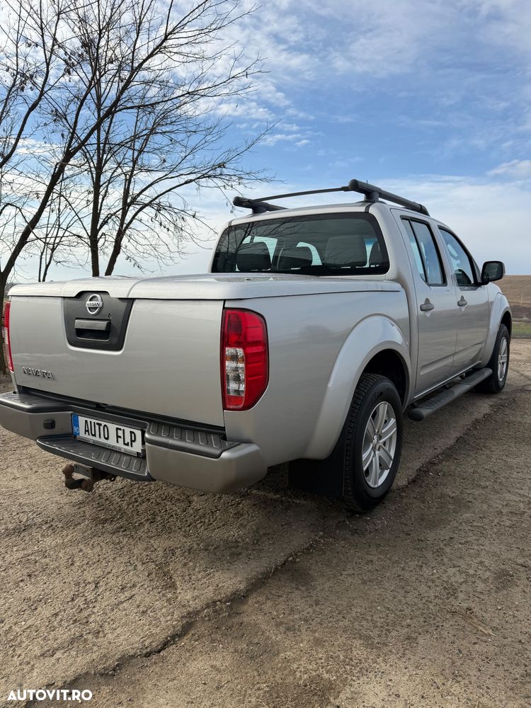 Nissan Navara 2.5 dCi DPF 4X4 Double Cab LE - 4