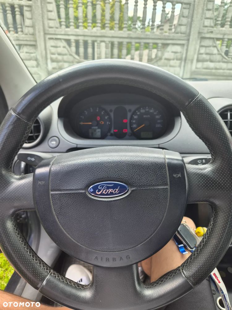Ford Fiesta 1.3 - 3