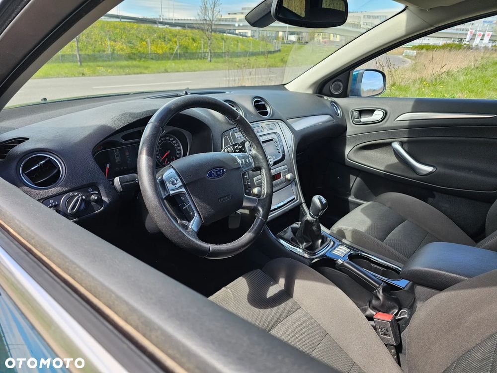 Ford Mondeo 2.0 Titanium - 22