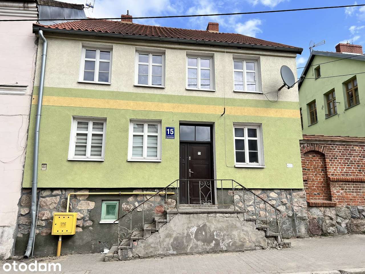 Tania kawalerka na parterze