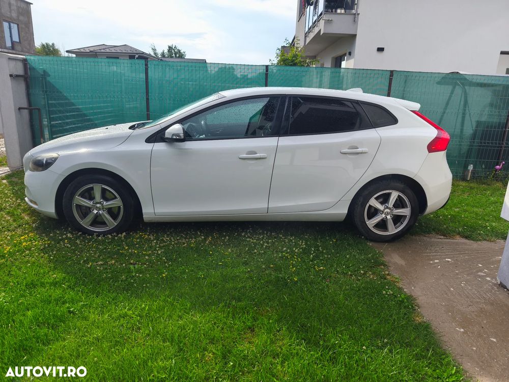 Volvo V40 D2 Geartronic Momentum - 10