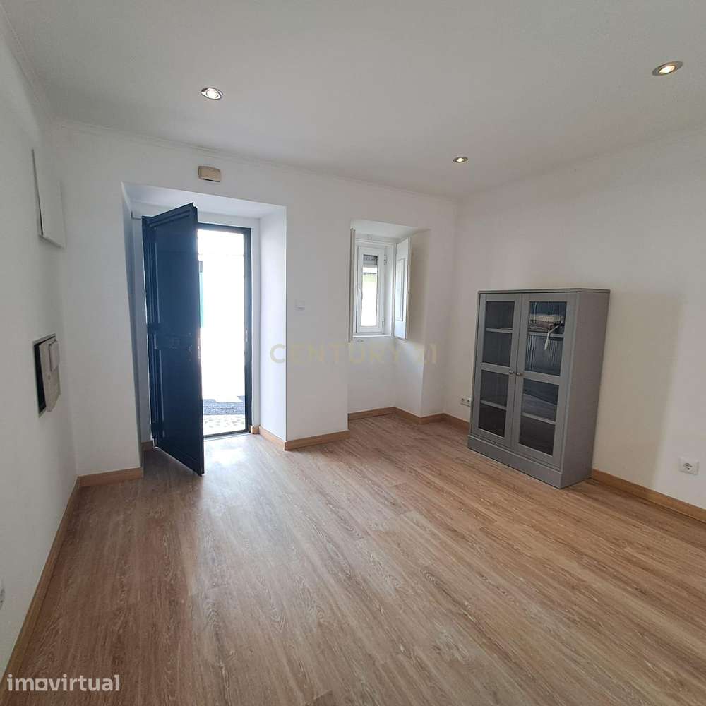 Apartamento Renovado na Ajuda, Lisboa com Ar Condicionado - Grande imagem: 2/19