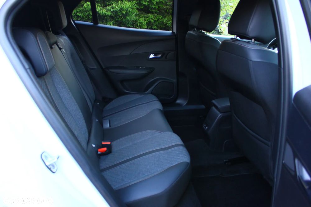Peugeot 2008 1.5 BlueHDi Allure S&S EAT8 - 35