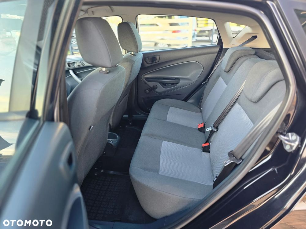 Ford Fiesta 1.25 Ambiente - 22