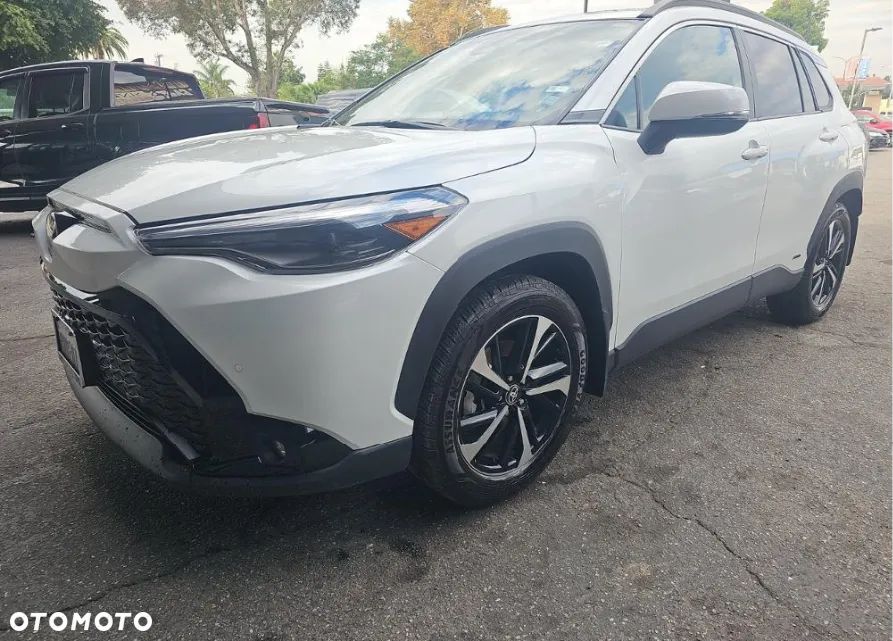 Toyota Corolla Cross - 2