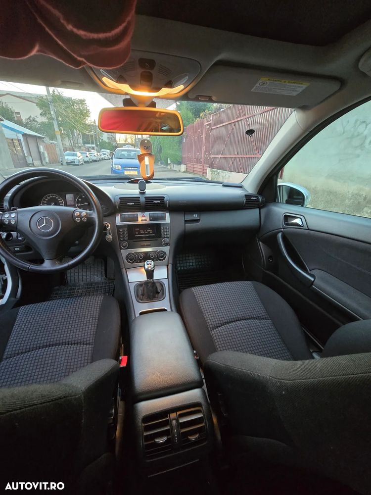 Mercedes-Benz C 180 Kompressor Sportcoupe Sport Edition - 10