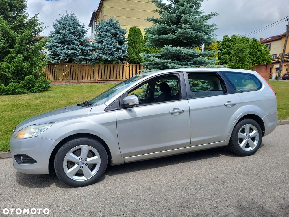 Ford Focus 2.0 16V Style+ - 8