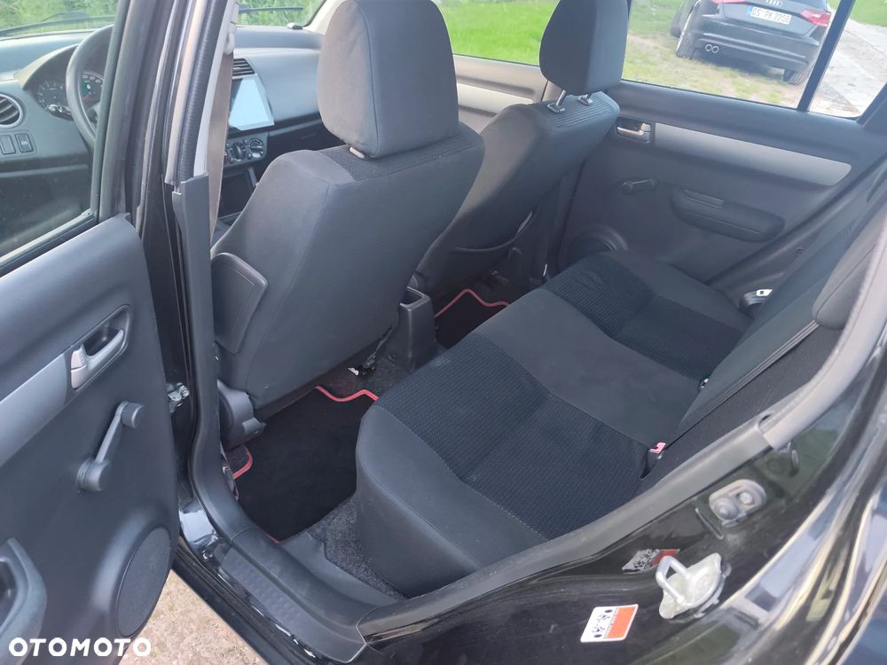 Suzuki Swift 1.3 Club - 14