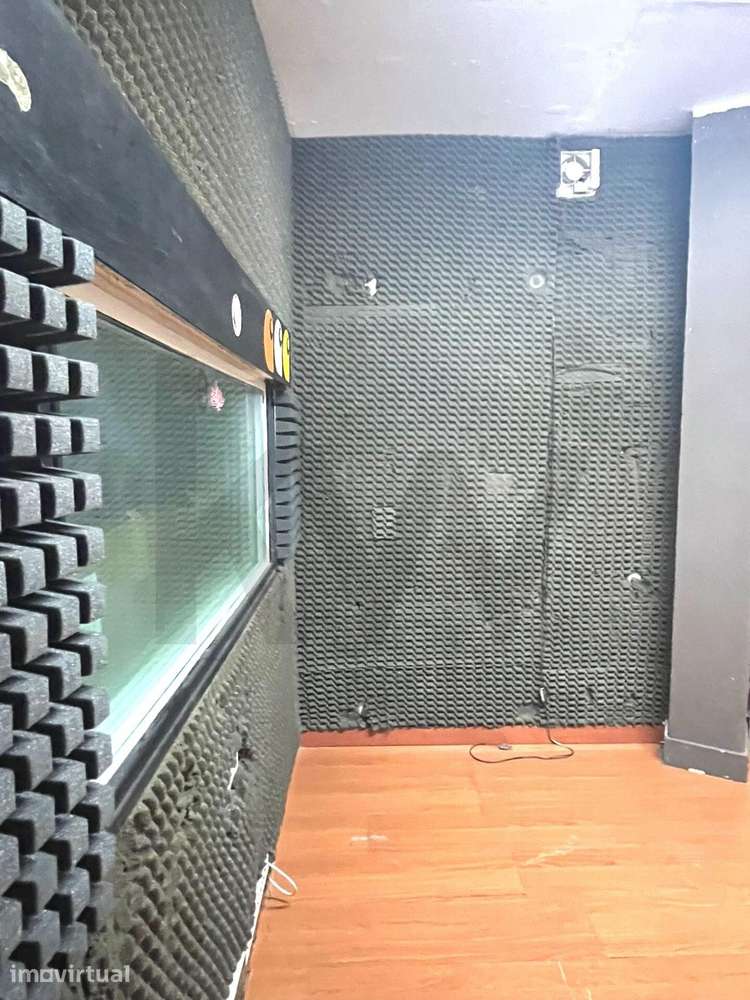 Garagem em Box adaptada para estúdio de Música - Grande imagem: 5/23