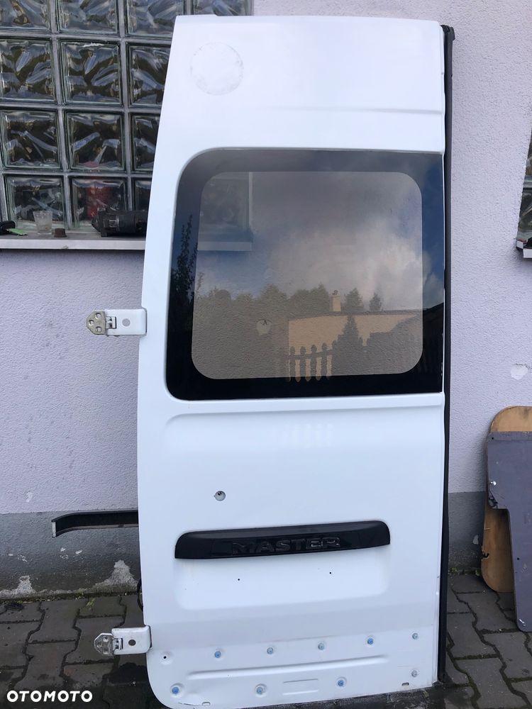 Drzwi lewe tylne z szybą kompletne Renault Master III - 1