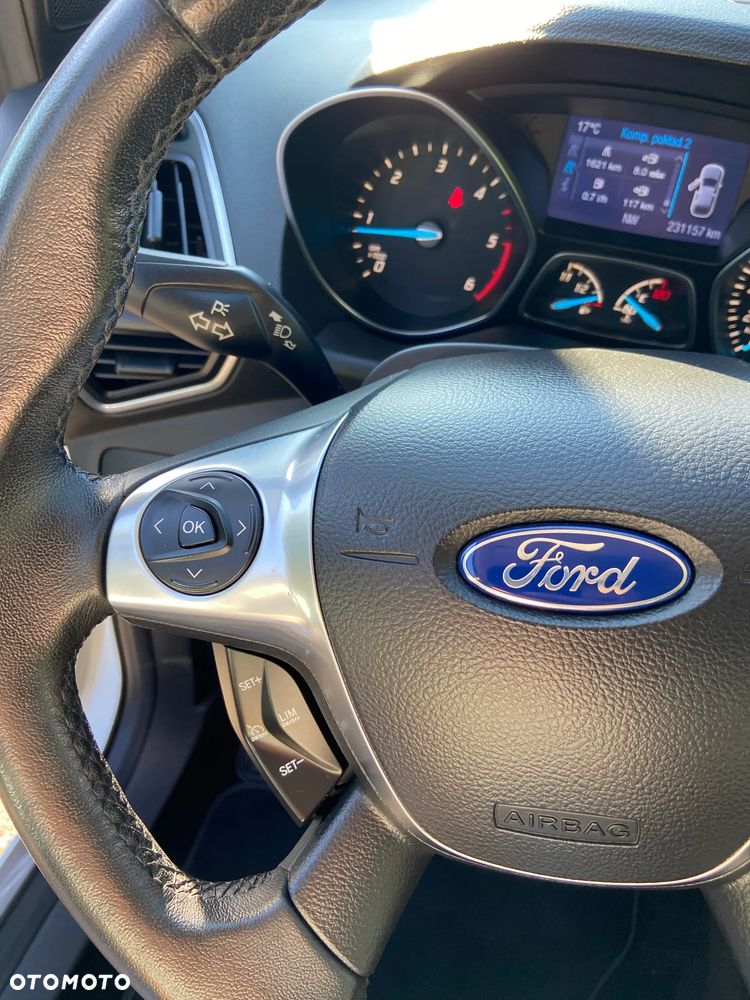 Ford Kuga 2.0 TDCi 4x4 Titanium - 15