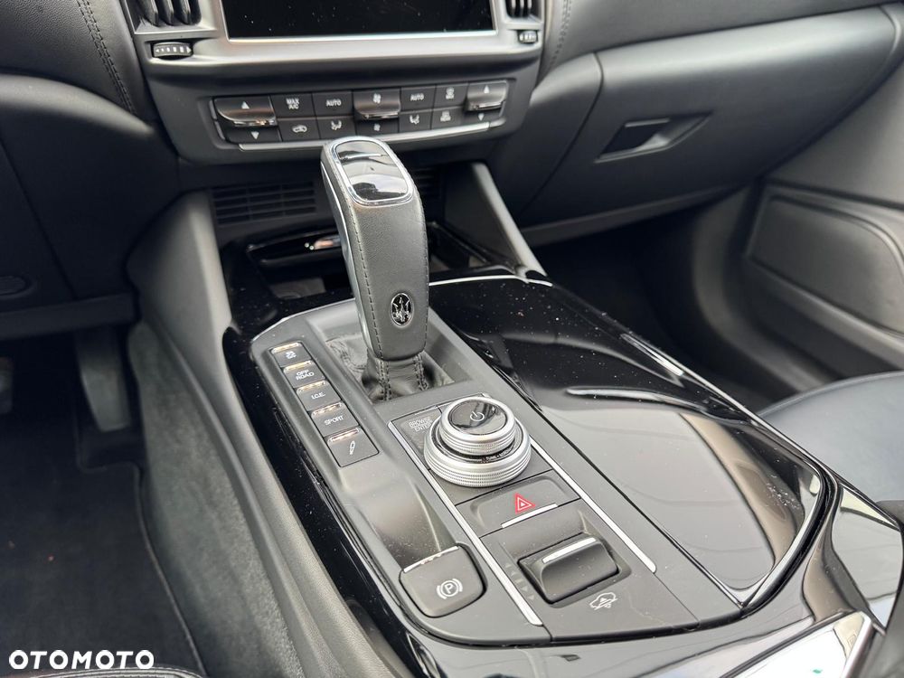 Maserati Levante MHEV GT - 17