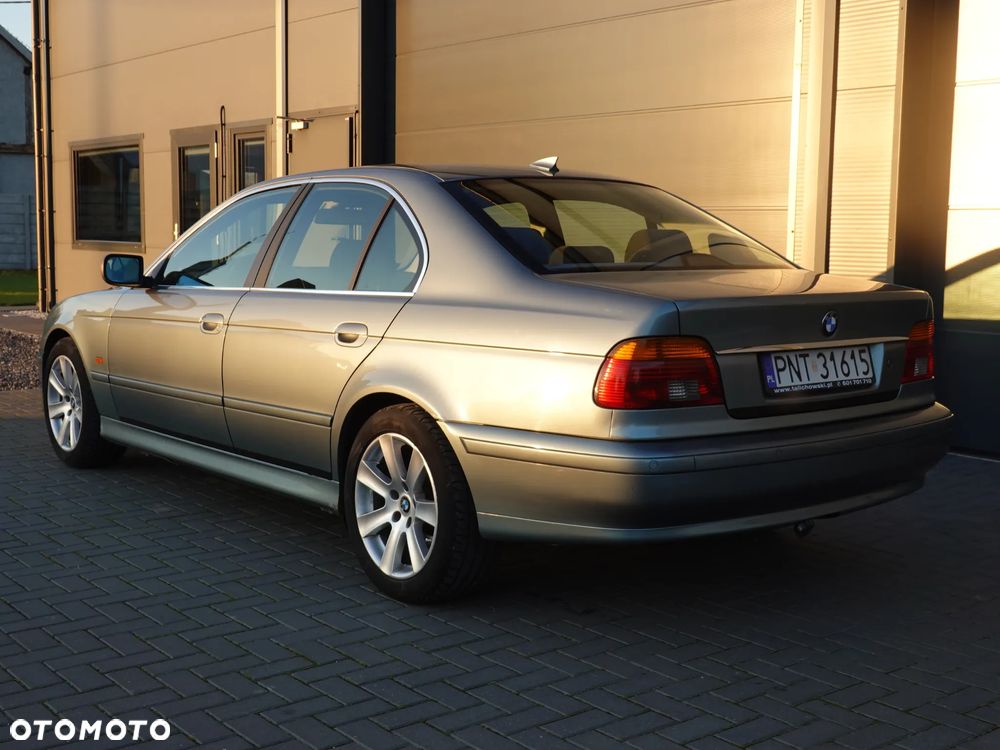 BMW Seria 5 525d - 3