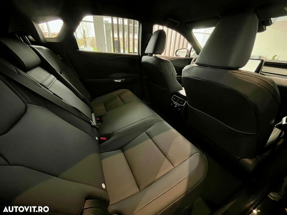 Lexus Seria RX 350h E-Four HEV Comfort - 33