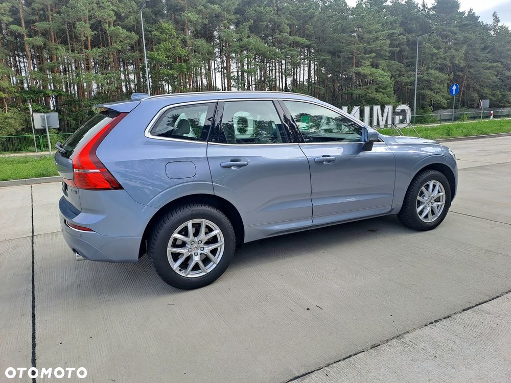 Volvo XC 60 B4 D AWD Momentum Pro - 19