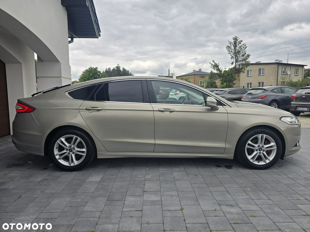 Ford Mondeo - 4