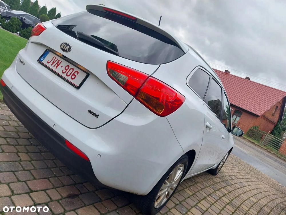 Kia Ceed - 23