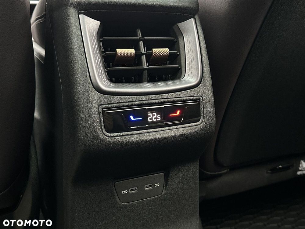 Cupra Terramar 2.0 TSI 4Drive VZ DSG - 32