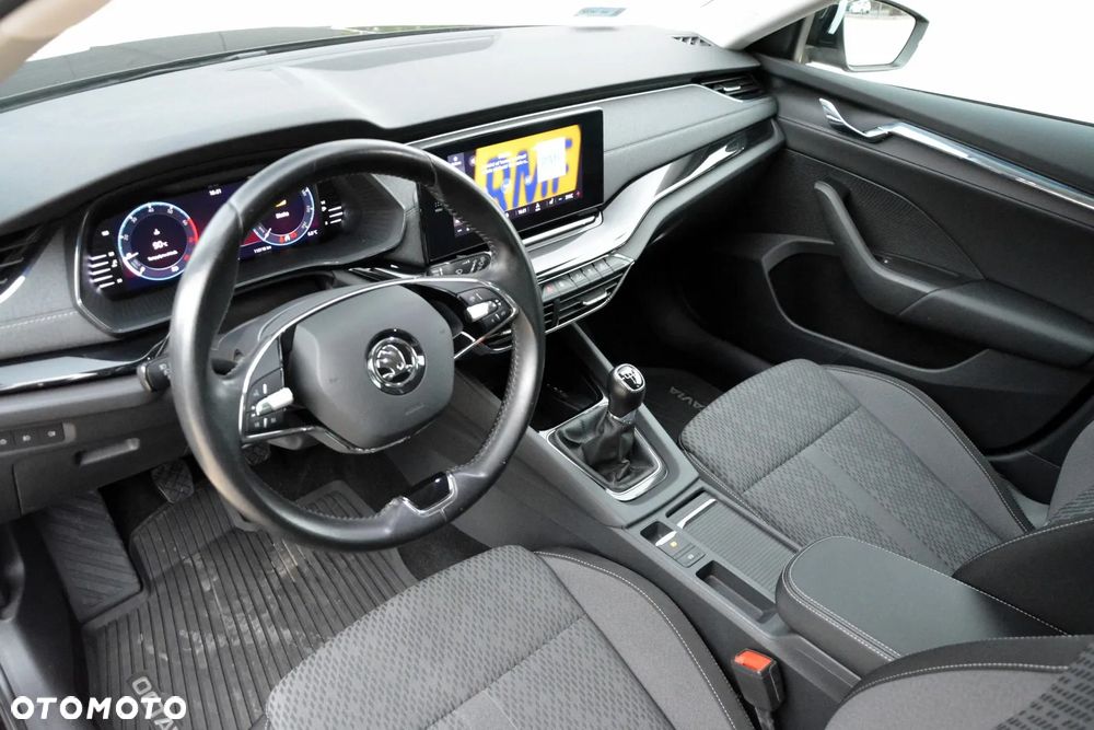 Skoda Octavia 1.5 TSI ACT Style - 10