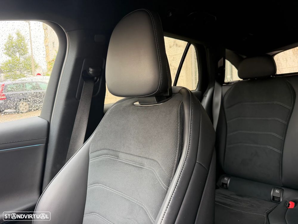 Mercedes-Benz E 300 e Station - 16