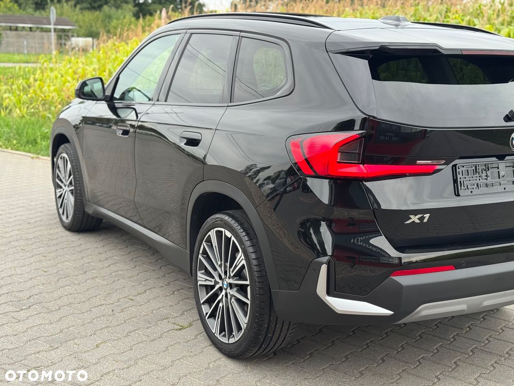 BMW X1 xDrive20d xLine - 12