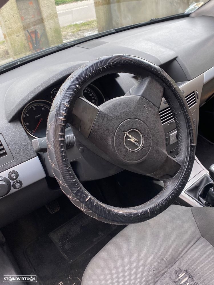 Opel Astra - 4