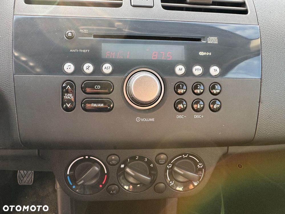 Suzuki Swift 1.3 Comfort - 10