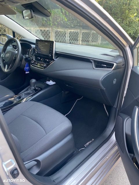 Toyota Corolla 1.8 HSD Business - 10