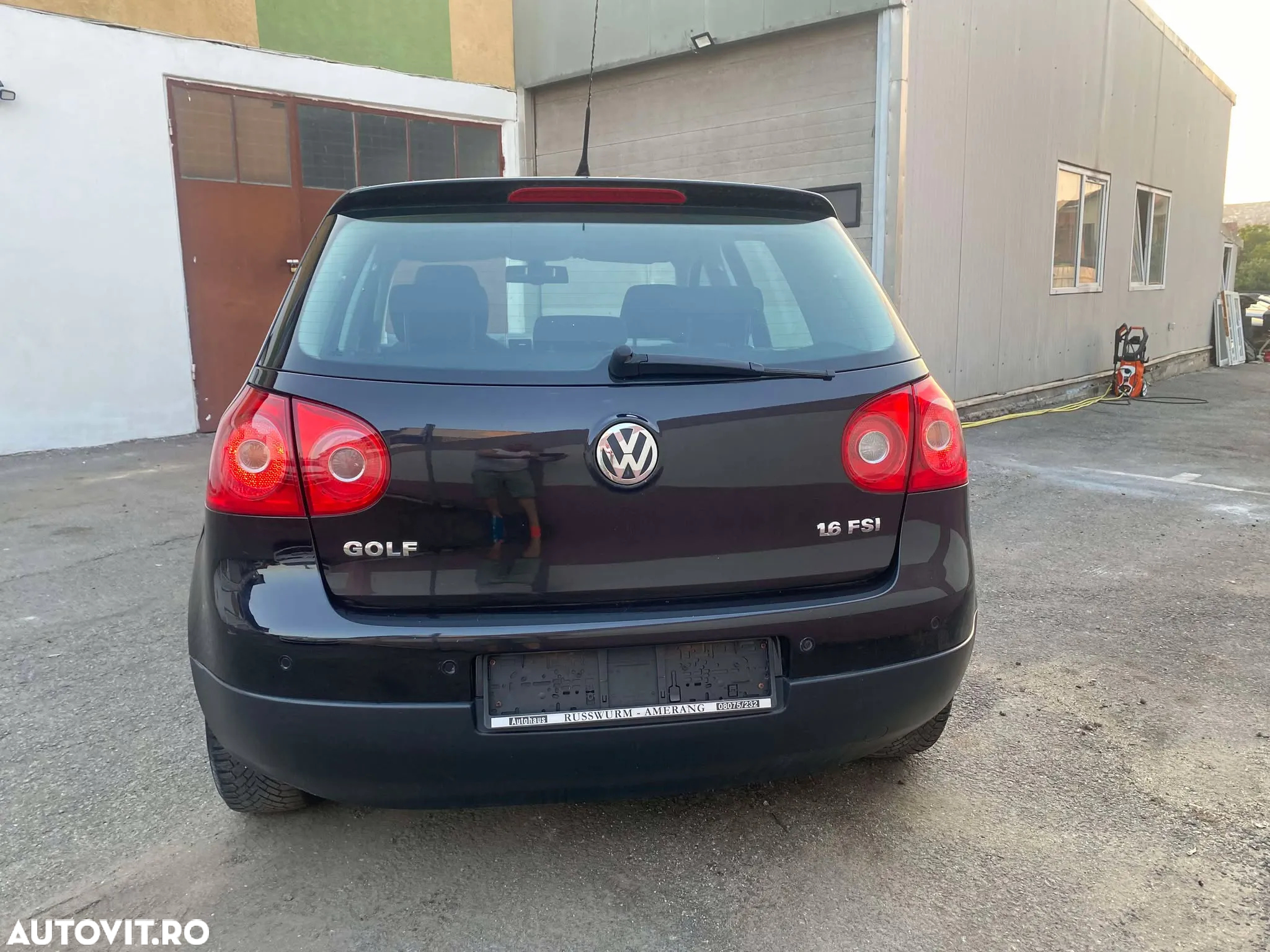 Volkswagen Golf 1.6 FSI Goal - 2
