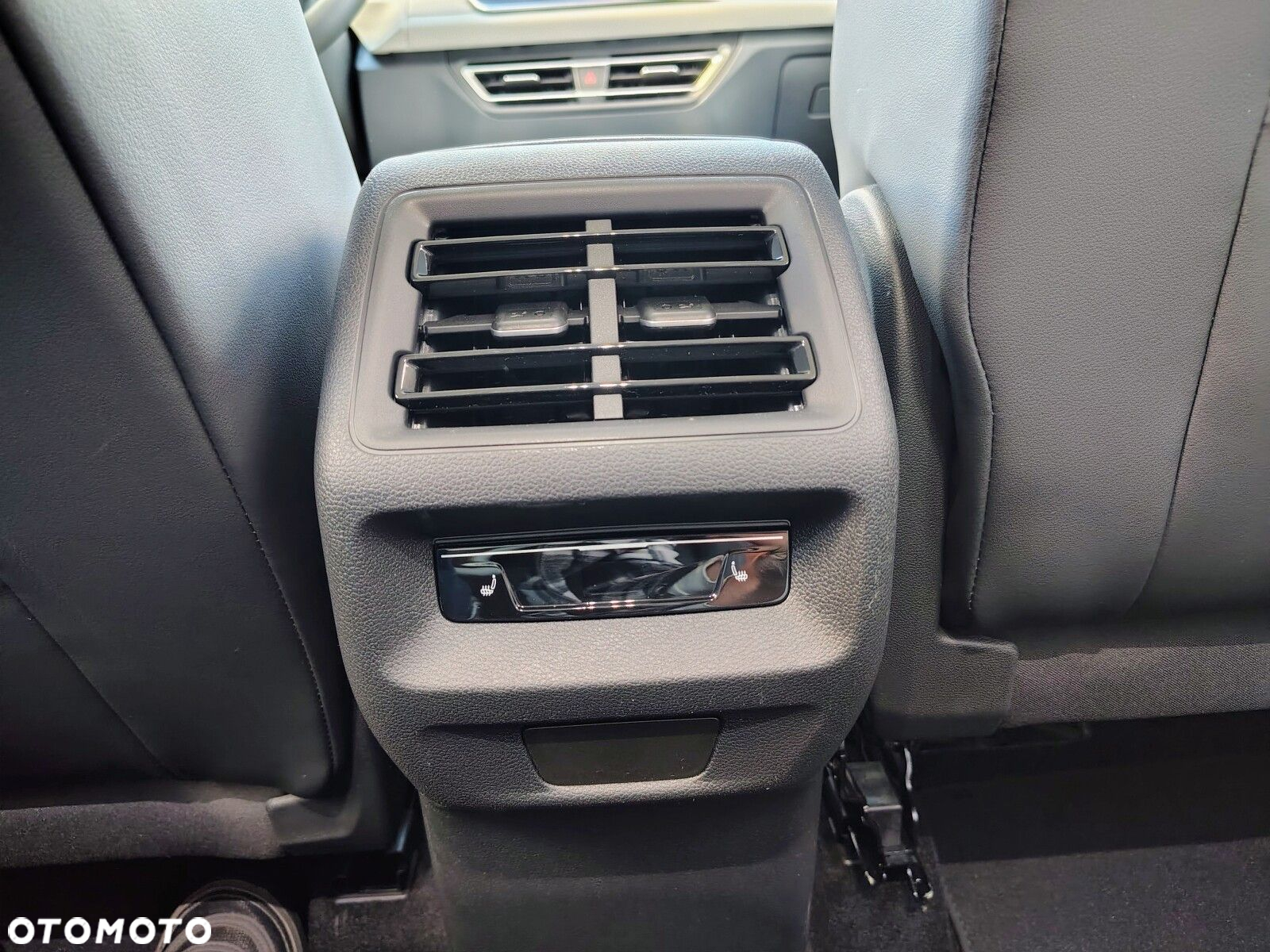 Volkswagen Tiguan - 28