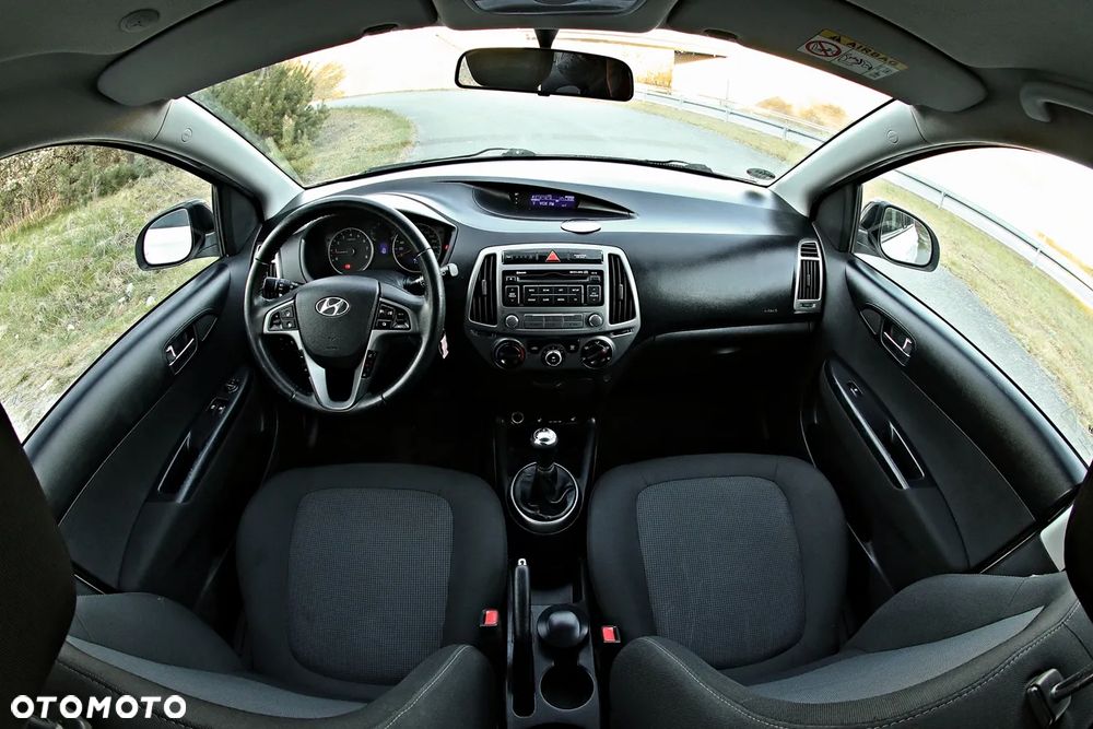 Hyundai i20 1.25 Comfort - 10