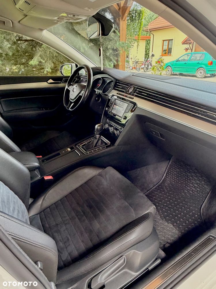 Volkswagen Passat 2.0 TDI BMT 4Mot Highline DSG - 11