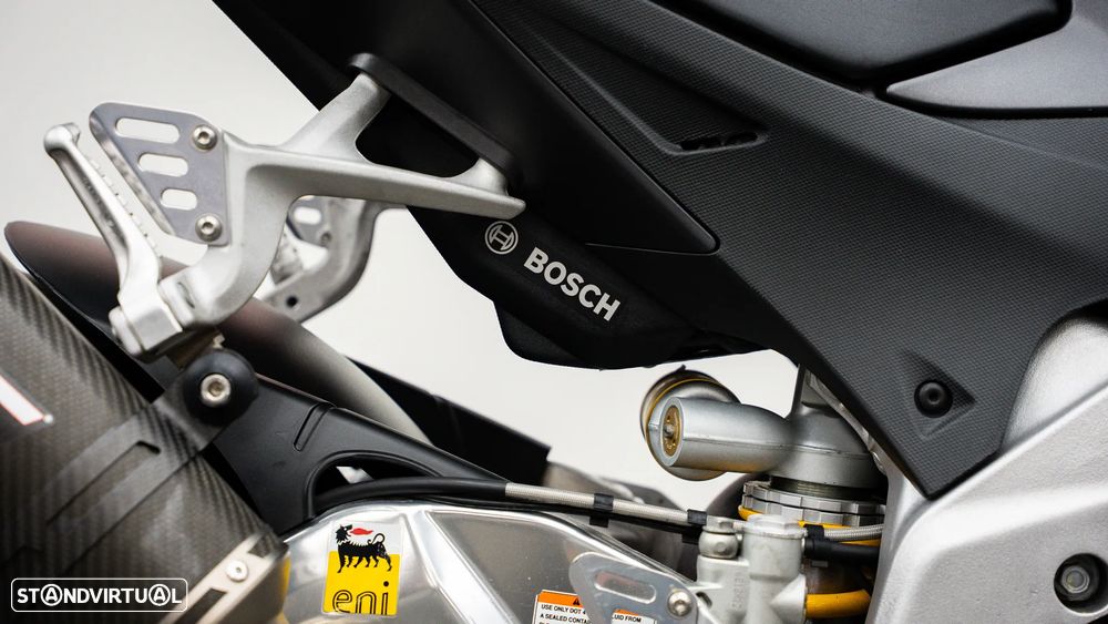 Aprilia RS V4 RR - 12