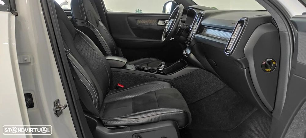 Volvo XC 40 2.0 D3 R-Design Geartronic - 22