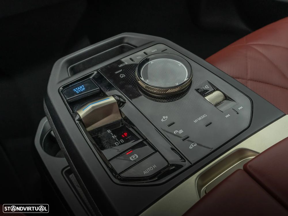 BMW iX xDrive50 - 17