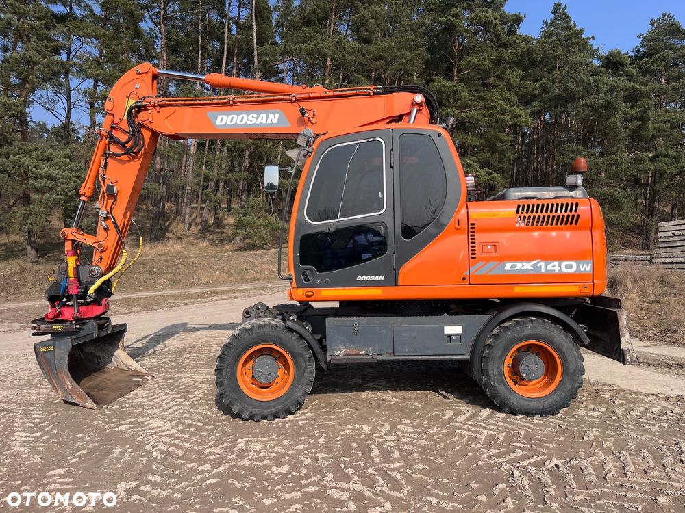 Doosan DX140W - 3